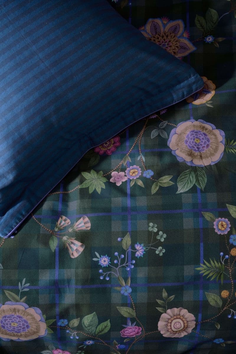 flores_felices_darkblue-50_detail_hr.jpg