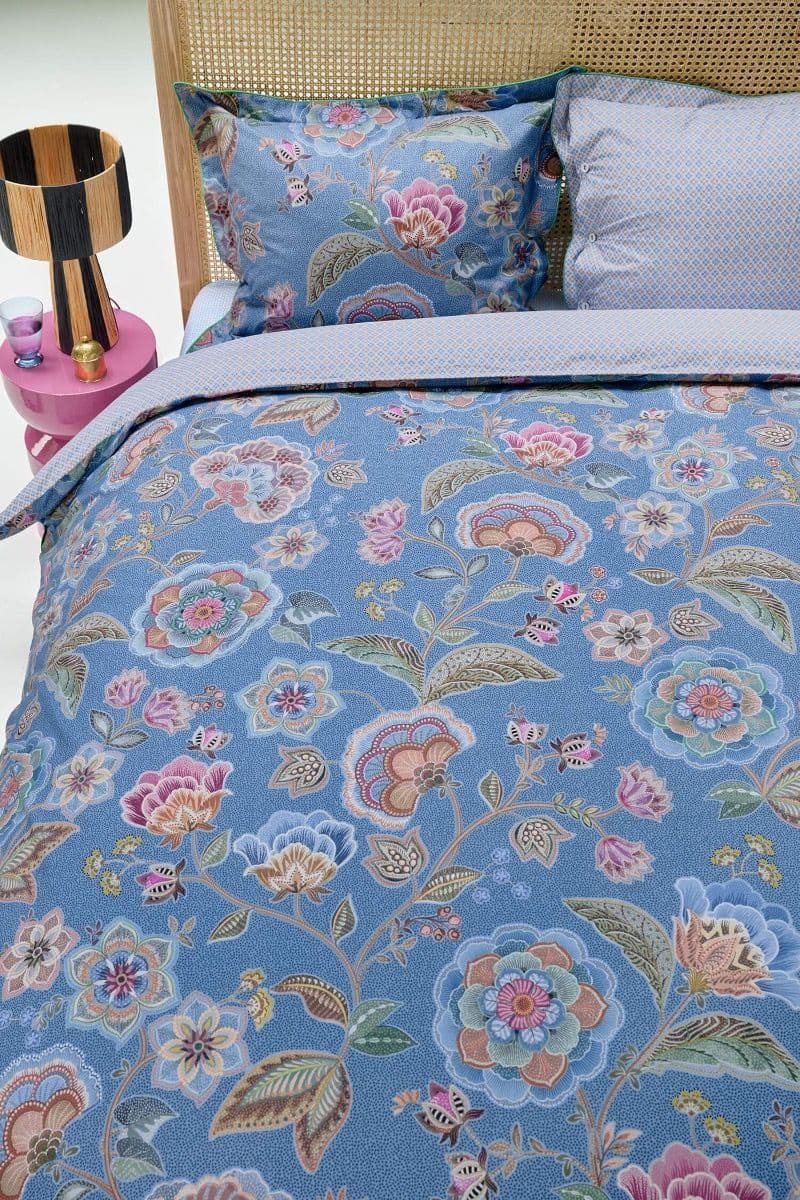 matata_cushion_blue-60_online_lr.jpg