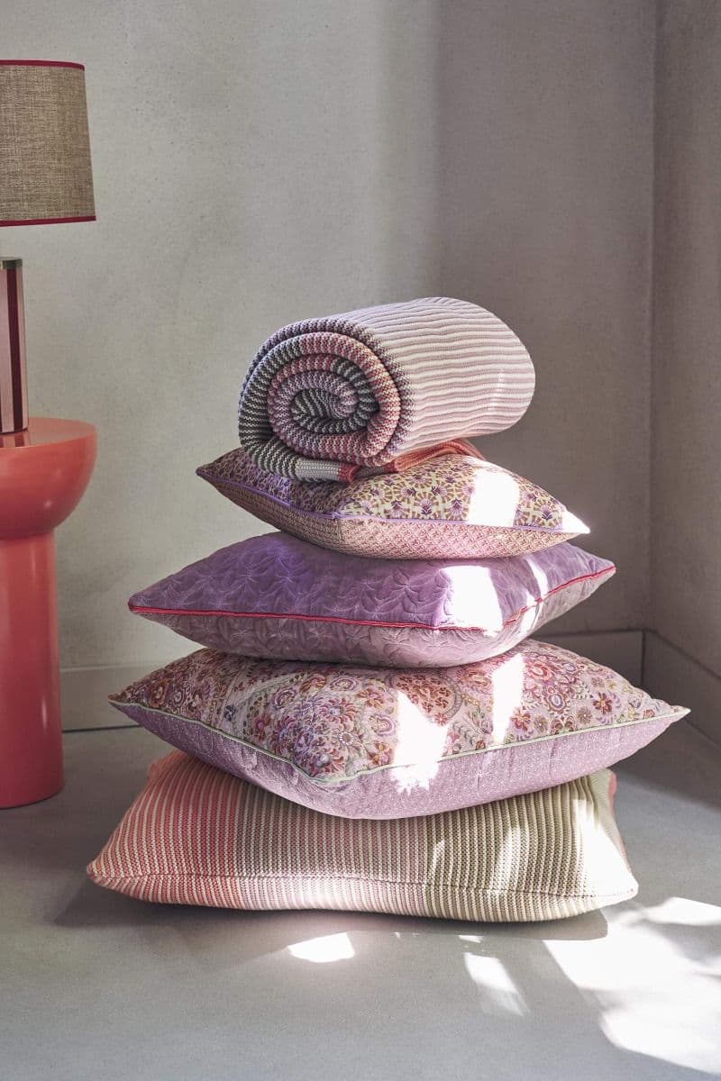 el_bordado_pink-42_detail_lr_1_1.jpg