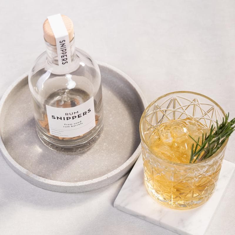 Rum-met-glas_800x800.jpg